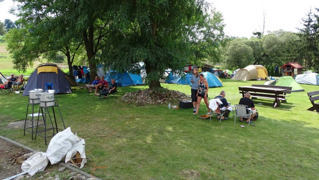 Przystań kajakowa i pole namiotowe w Elgiszewie